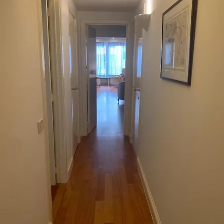 Ruim Vlakbij Zee Met Parking Apartment *