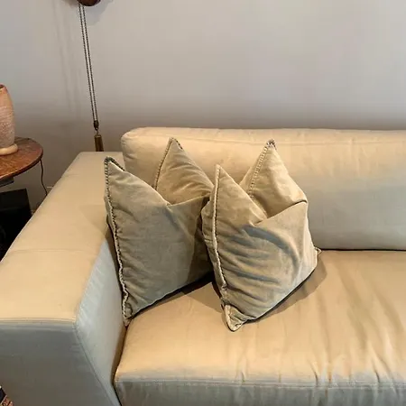 Ruim Vlakbij Zee Met Parking Apartment